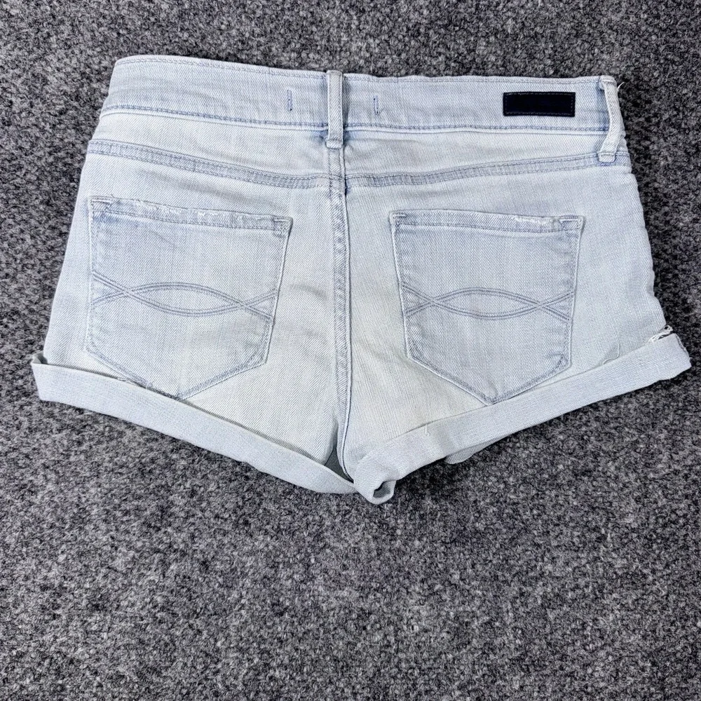 Abercrombie&Fitch LOT OF 2  Size 25 Womens Denim Shorts Dark Wash & Light Wash